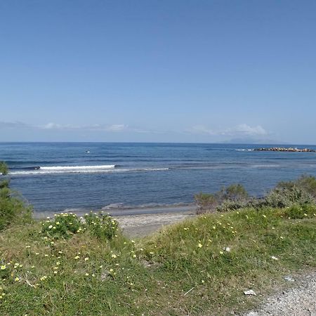 Nama Beach House Monólithosz Kültér fotó