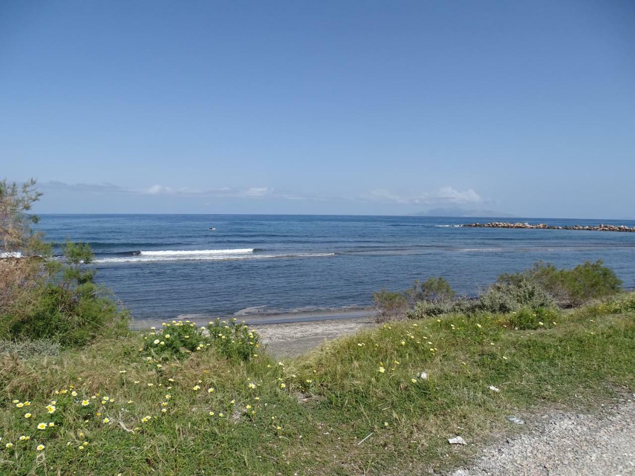 Nama Beach House Monólithosz Kültér fotó